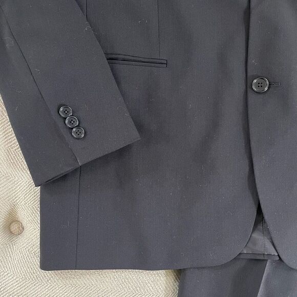 Hugo Boss Black Suit 3 Button Pleated Cuffed 42L - Picture 3 of 11
